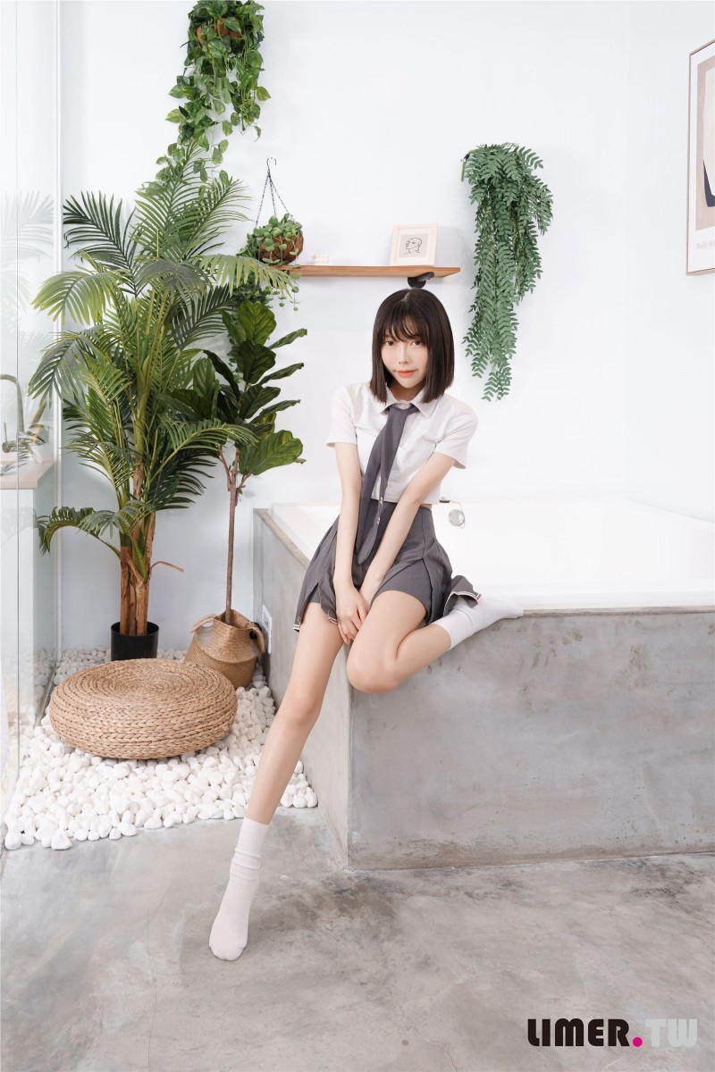 Limerence  NO.058 素人林莹 JK小隻馬の性感裸足-星之迟迟
