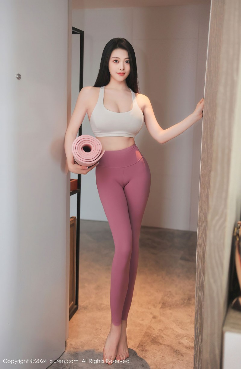 秀人网新人模特清妙粉色瑜伽服饰苗条身姿首套写真-星之迟迟