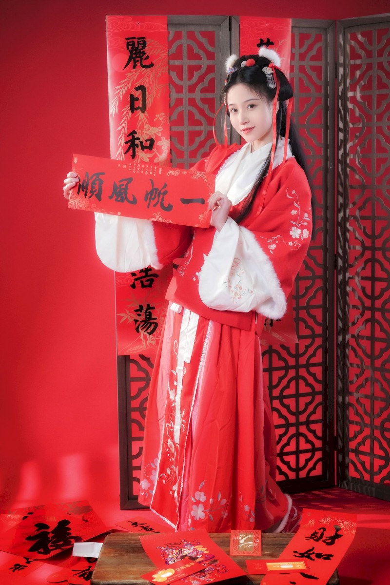 古典美女Nnian红色拜年服新年新气象喜庆写真-星之迟迟